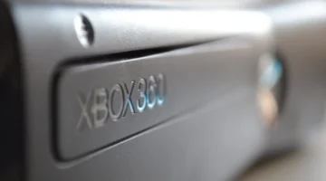 قائمة بأبرز ألعاب المنصات التي تركت بصمة لا تُنسى على جهاز Xbox 360